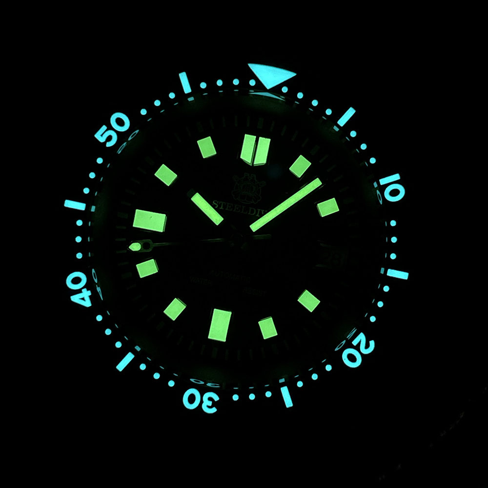 스틸다이브 브랜드 AR 코팅 사파이어 유리, 200M  - Seiko Watch Prospex 리뷰 및 가격